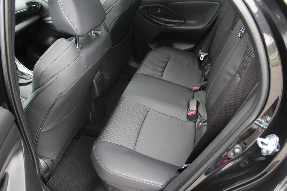 Fahrzeugabbildung Mazda 2 Hybrid Homura Plus 1.5L VVT-i 116 PS CVT *Sofort* NAVI ACAA EPH RFK MRCC HUD SHZ LogIn