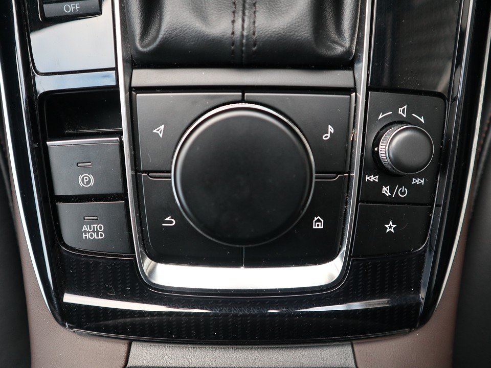 Fahrzeugabbildung Mazda CX-30 M-Hybrid G-140 AT Takumi LEDER-S *Dezember-Aktion* Allwetter el.Sitzv. BOSE MATRIX 360°