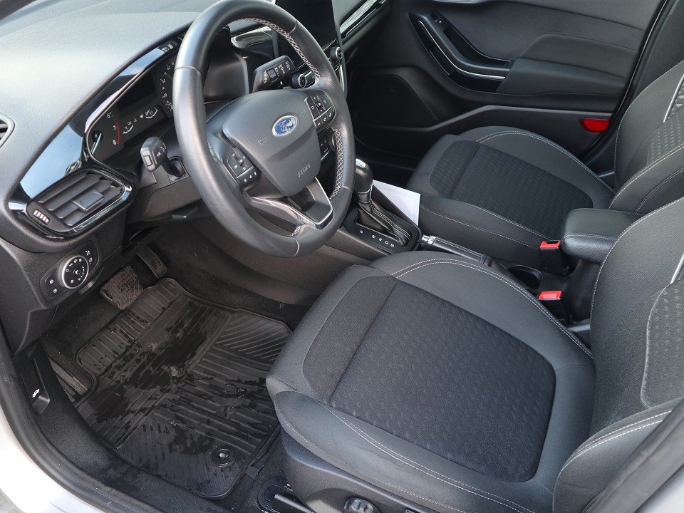 Fahrzeugabbildung Ford Fiesta 1.0 EcoBoost AT Titanium NAVI RFK EPH BLUETOOTH ALU DAB