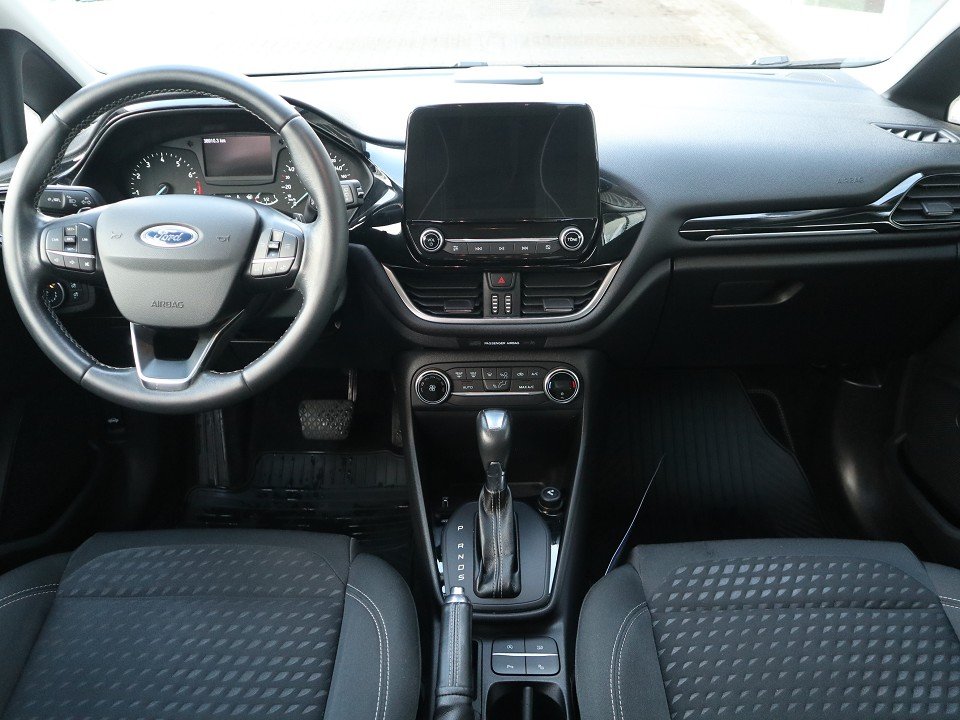 Fahrzeugabbildung Ford Fiesta 1.0 EcoBoost AT Titanium NAVI RFK EPH BLUETOOTH ALU DAB