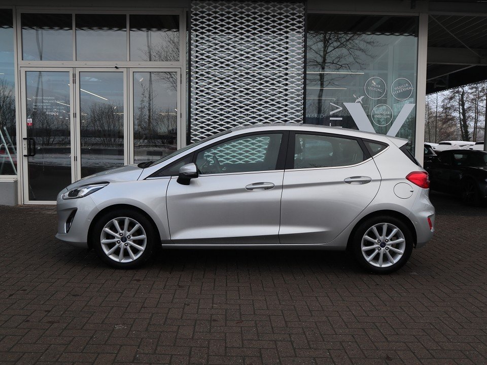 Fahrzeugabbildung Ford Fiesta 1.0 EcoBoost AT Titanium NAVI RFK EPH BLUETOOTH ALU DAB