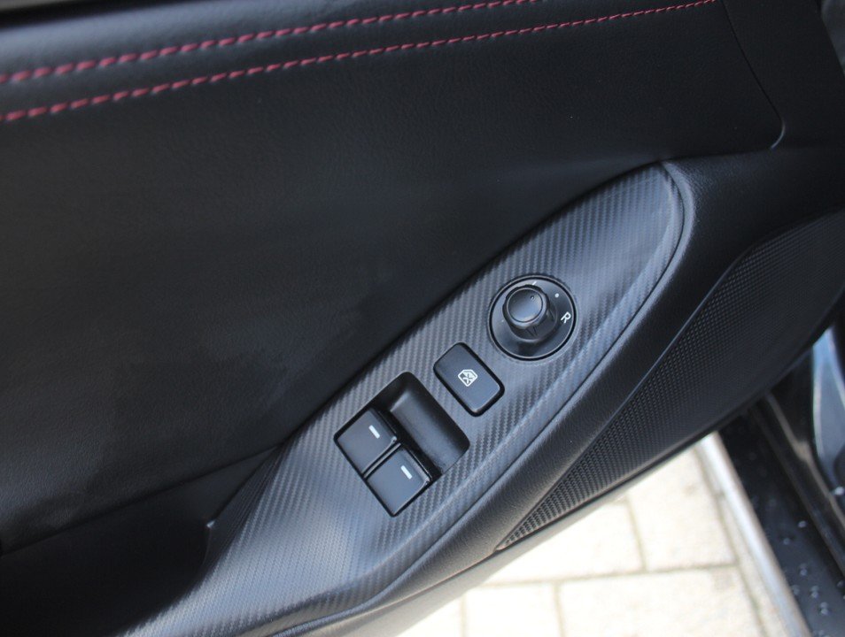Fahrzeugabbildung Mazda MX-5 G-131 Sports-Line NAVI LEDER BOSE LED SHZ EPH LogIn