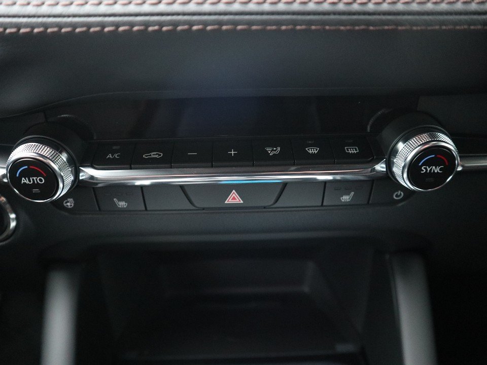 Fahrzeugabbildung Mazda 3 M-Hybrid G-140 Exclusive-Line NAVI ACAA SHZ HUD 360° MATRIX BOSE