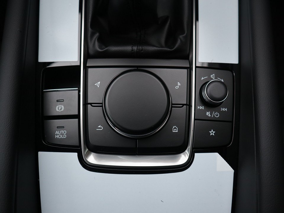 Fahrzeugabbildung Mazda 3 M-Hybrid G-140 Exclusive-Line NAVI ACAA SHZ HUD 360° MATRIX BOSE