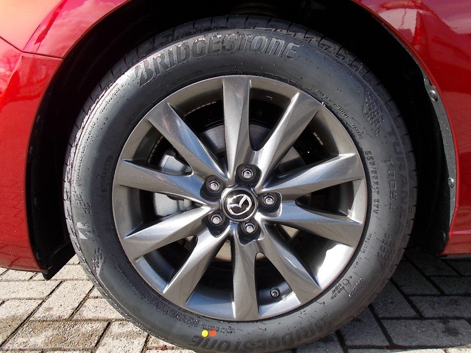 Fahrzeugabbildung Mazda 6 Center-Line G-165 AT *Unser Letzter* NAVI ACAA SHZ HUD 360° VOLL-LED