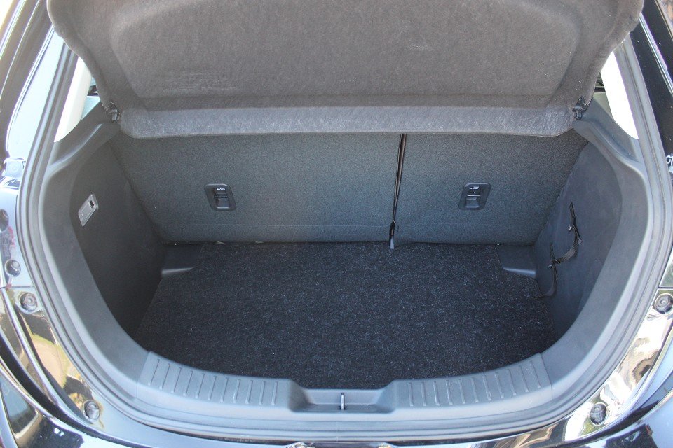 Fahrzeugabbildung Mazda 2 G-90 Center-Line KLIMA ALU LED Bluetooth el.FH