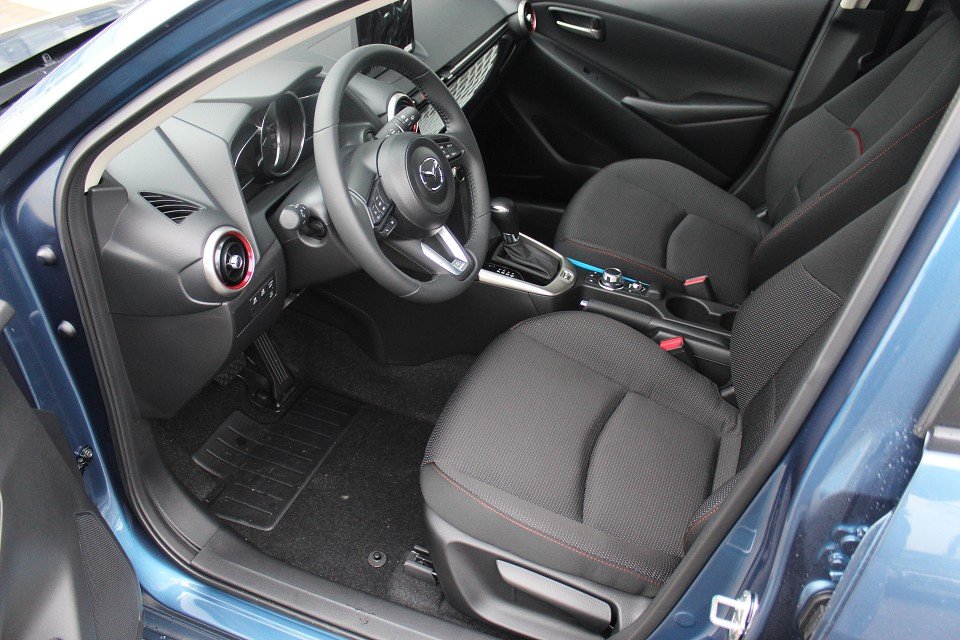 Fahrzeugabbildung Mazda 2 G-90 AT Homura TOU-P2 ACAA SHZ KLIMA LED RFK TEMPOMAT