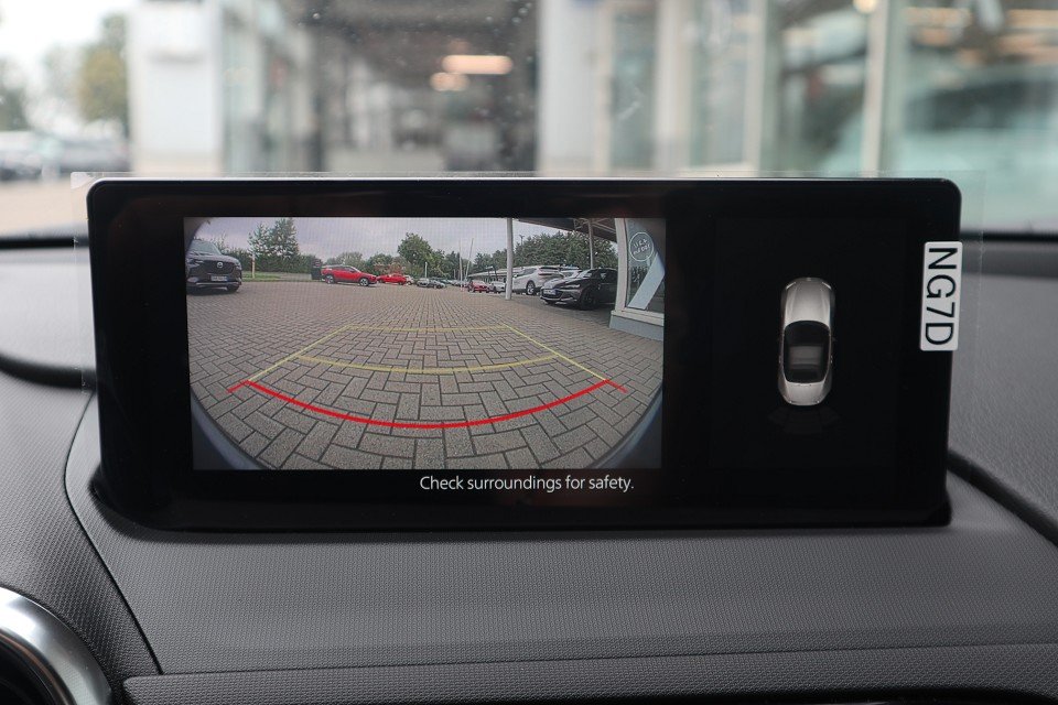 Fahrzeugabbildung Mazda MX-5 2027 G-136 Exclusive-Line LEDER MATRIX BOSE RFK SHZ