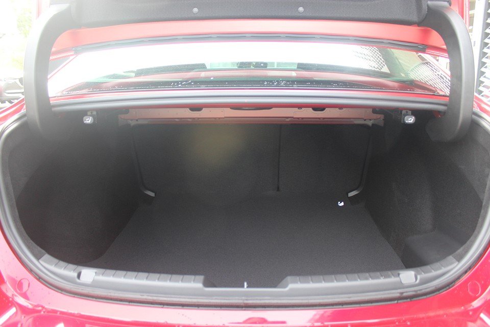 Fahrzeugabbildung Mazda 3 FB 2027 M-Hybrid G-140 Exclusive-Line NAVI ACAA SHZ HUD 360° MATRIX BOSE