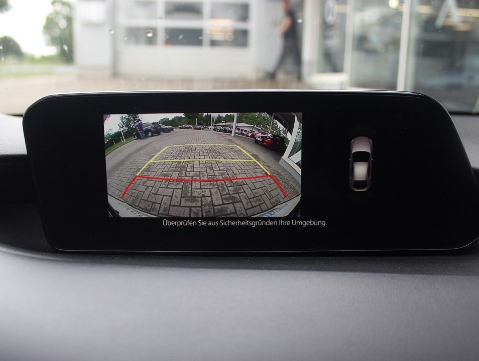 Fahrzeugabbildung Mazda 3 M-Hybrid G-150 Selection LEDER-S DES-P el.Sitzv. MATRIX RFK EPH SHZ LogIn