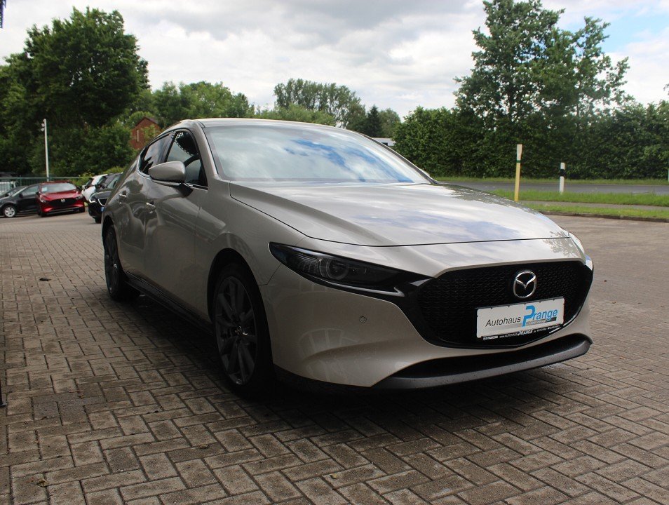 Fahrzeugabbildung Mazda 3 M-Hybrid G-150 Selection LEDER-S DES-P el.Sitzv. MATRIX RFK EPH SHZ LogIn