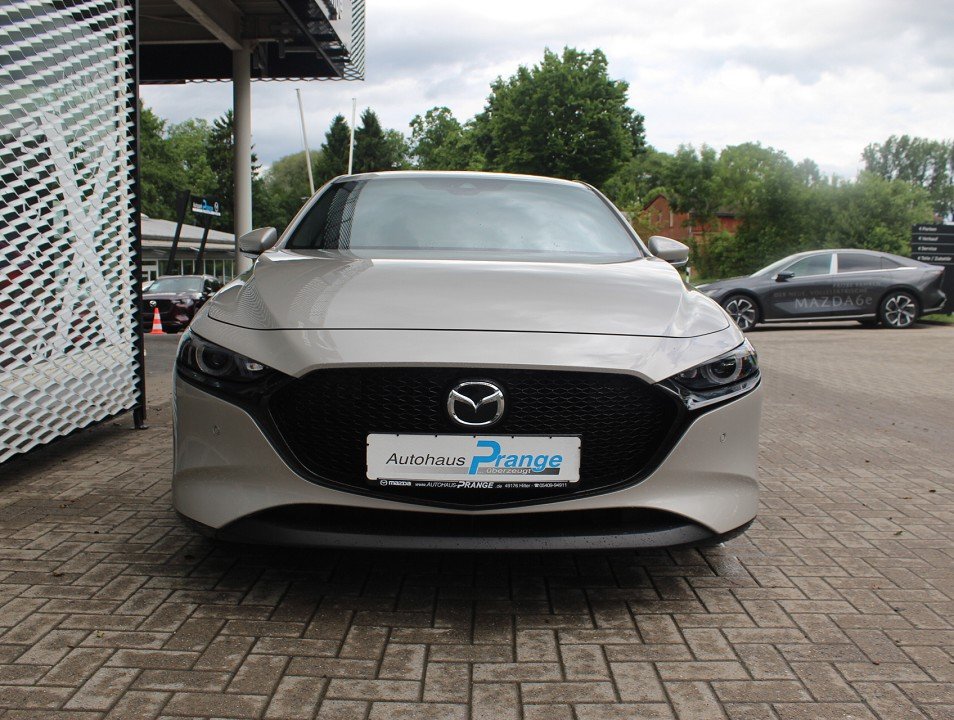 Fahrzeugabbildung Mazda 3 M-Hybrid G-150 Selection LEDER-S DES-P el.Sitzv. MATRIX RFK EPH SHZ LogIn