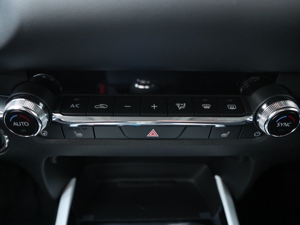 Fahrzeugabbildung Mazda CX-30 M-Hybrid G-140 Exclusive-Line *Sofort*Aktion* NAVI ACAA SHZ HUD 360° MATRIX BOSE