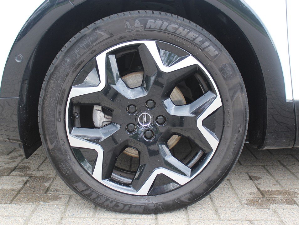Fahrzeugabbildung Opel Grandland 1.5 CDTI AT GS-Line *AHK* NAVI ACAA LED 360° EPH SHZ LHZ