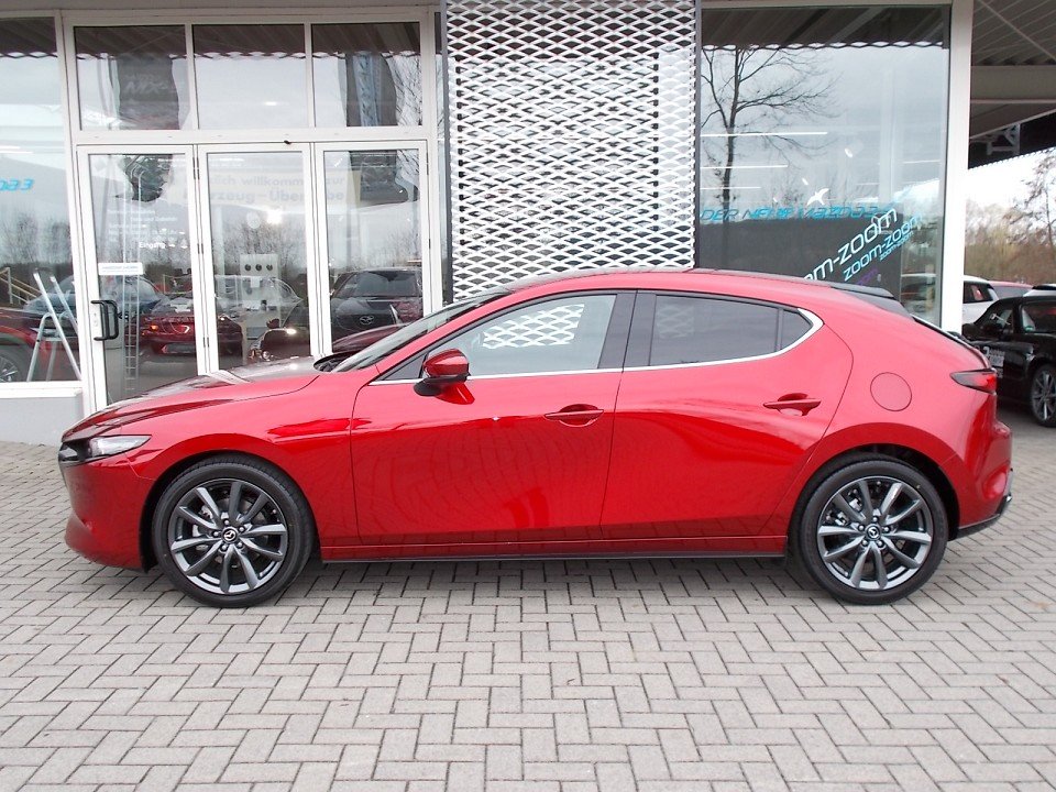 Fahrzeugabbildung Mazda 3 G-122 Selection LEDER ACT DES BOSE LEDER BOSE MATRIX 360° ACAA HUD