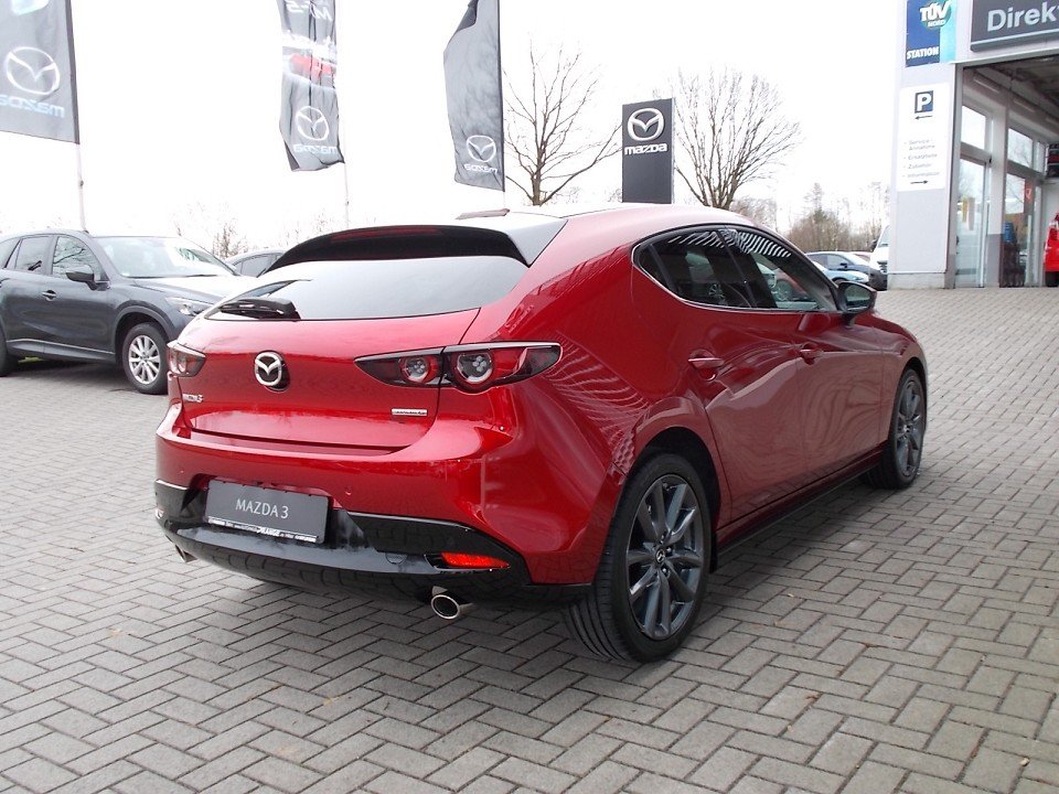 Fahrzeugabbildung Mazda 3 G-122 Selection LEDER ACT DES BOSE LEDER BOSE MATRIX 360° ACAA HUD