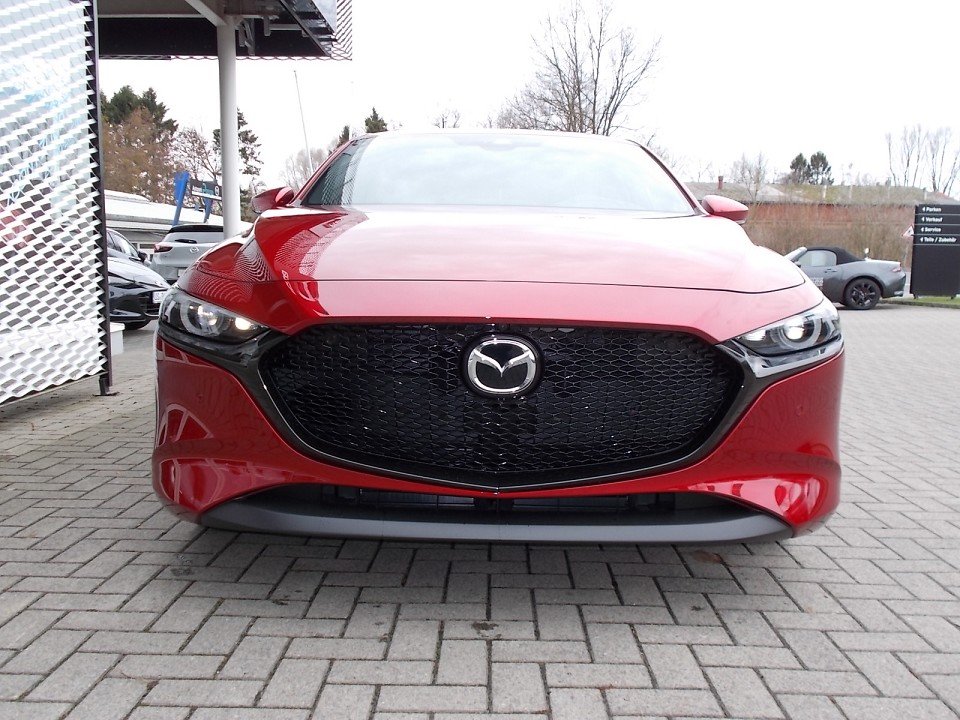 Fahrzeugabbildung Mazda 3 G-122 Selection LEDER ACT DES BOSE LEDER BOSE MATRIX 360° ACAA HUD