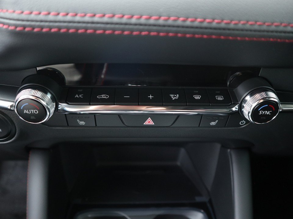 Fahrzeugabbildung Mazda 3 2027 G-140 Homura LKR-Heizung