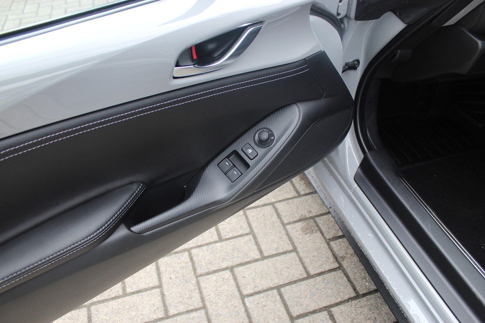 Fahrzeugabbildung Mazda MX-5 2026 RF RHT G-132 Exclusive-Line *Aktion* LEDER NAVI ACAA BOSE MATRIX RFK SHZ