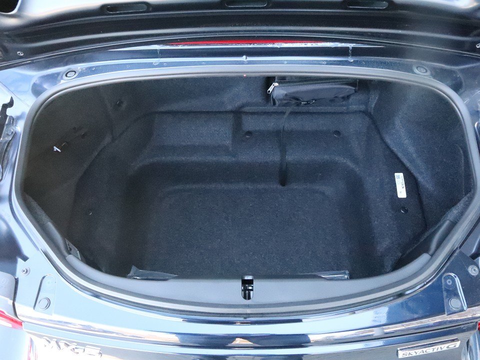 Fahrzeugabbildung Mazda MX-5 2027 G-136 Exclusive-Line *Sofort*Aktion* LEDER MATRIX BOSE RFK SHZ