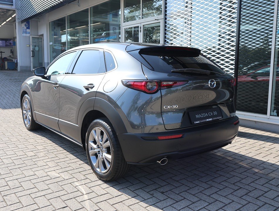 Fahrzeugabbildung Mazda CX-30 G-122 AT Selection DES-P *AHK* MATRIX RFK SHZ el.Heckklappe
