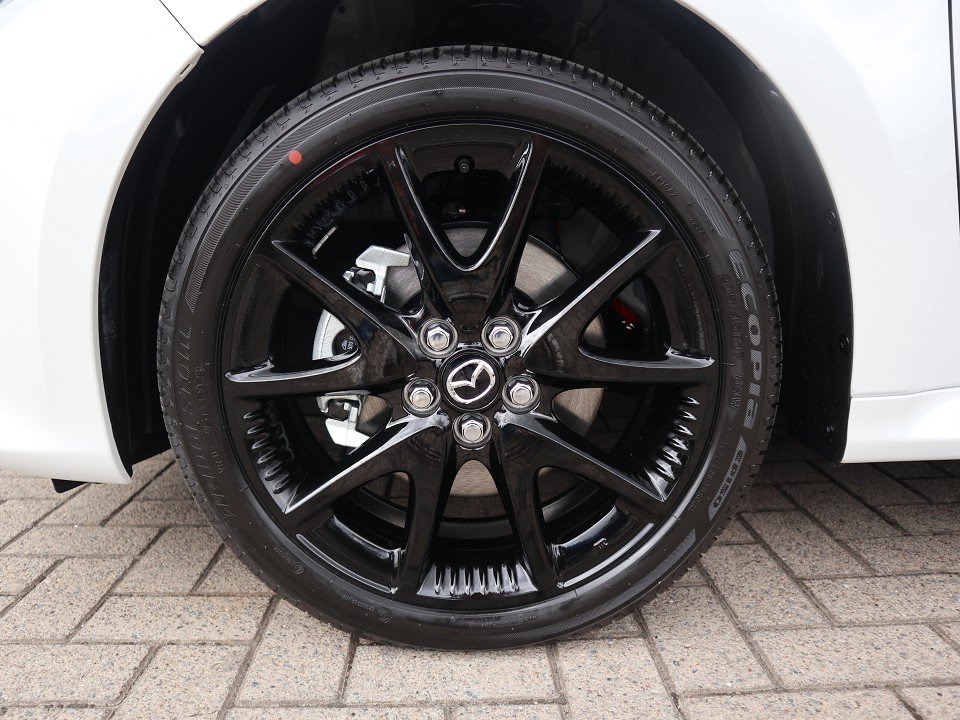 Fahrzeugabbildung Mazda 2 Hybrid Homura 1.5L VVT-i 116 PS CVT *Winter-Aktion* ACAA RFK EPH SHZ LHZ LogIn MRCC