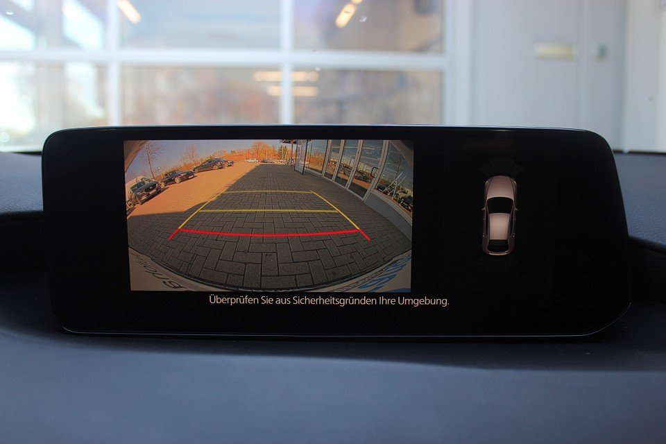 Fahrzeugabbildung Mazda 3 M-Hybrid G-140 AT Centre-Line DESI NAVI ACAA HUD MATRIX SHZ RFK BLUETOOTH