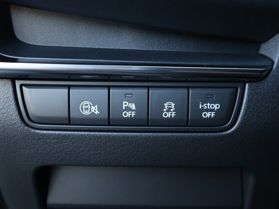 Fahrzeugabbildung Mazda 3 M-Hybrid G-140 AT Centre-Line DESI NAVI ACAA HUD MATRIX SHZ RFK BLUETOOTH