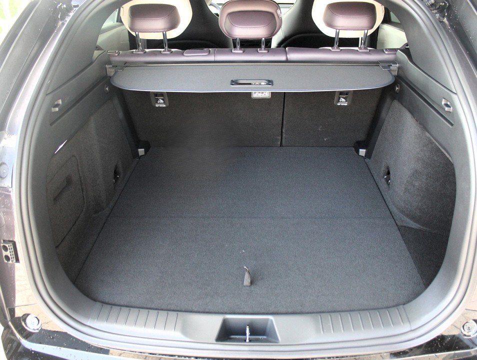 Fahrzeugabbildung Mazda CX-6e EV-258 Takumi Plus DIGI. SPIEGEL 21' PANO