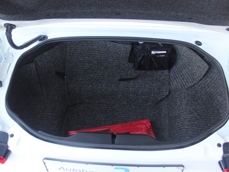 Fahrzeugabbildung Fiat 124 Spider 1.4 MultiAir Turbo Lusso LEDER SHZ ALU KLIMA
