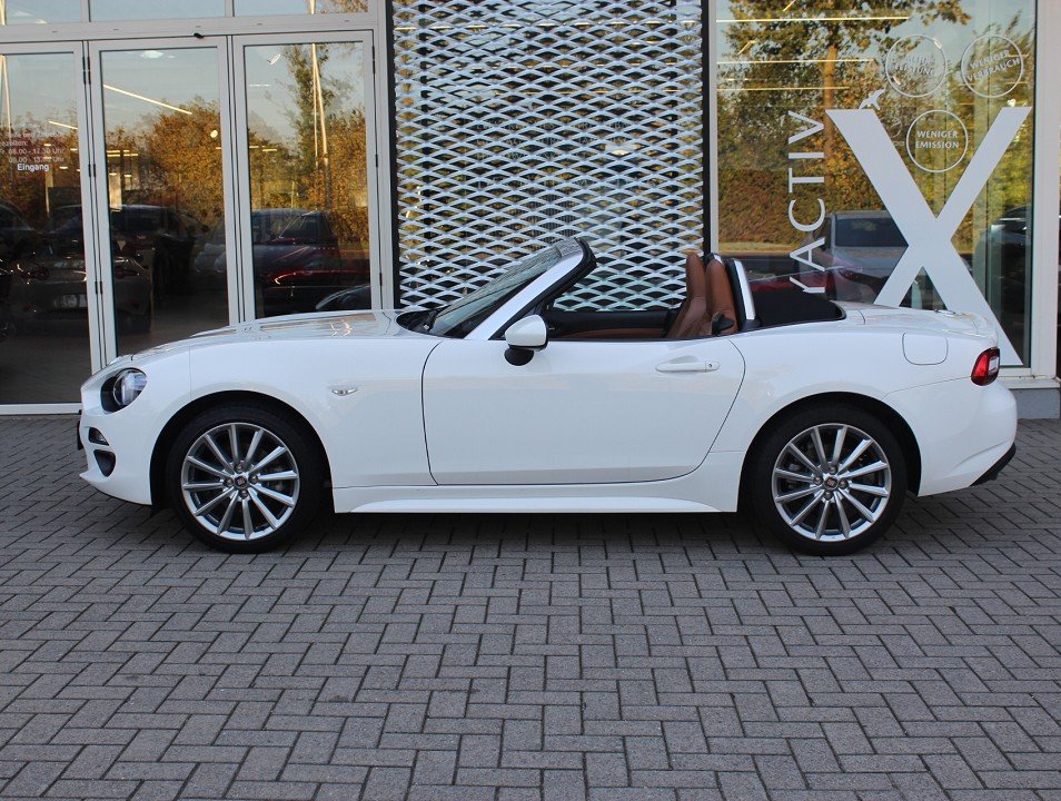 Fahrzeugabbildung Fiat 124 Spider 1.4 MultiAir Turbo Lusso LEDER SHZ ALU KLIMA