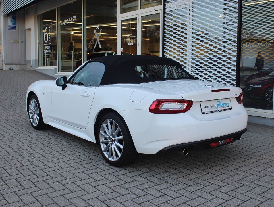 Fahrzeugabbildung Fiat 124 Spider 1.4 MultiAir Turbo Lusso LEDER SHZ ALU KLIMA
