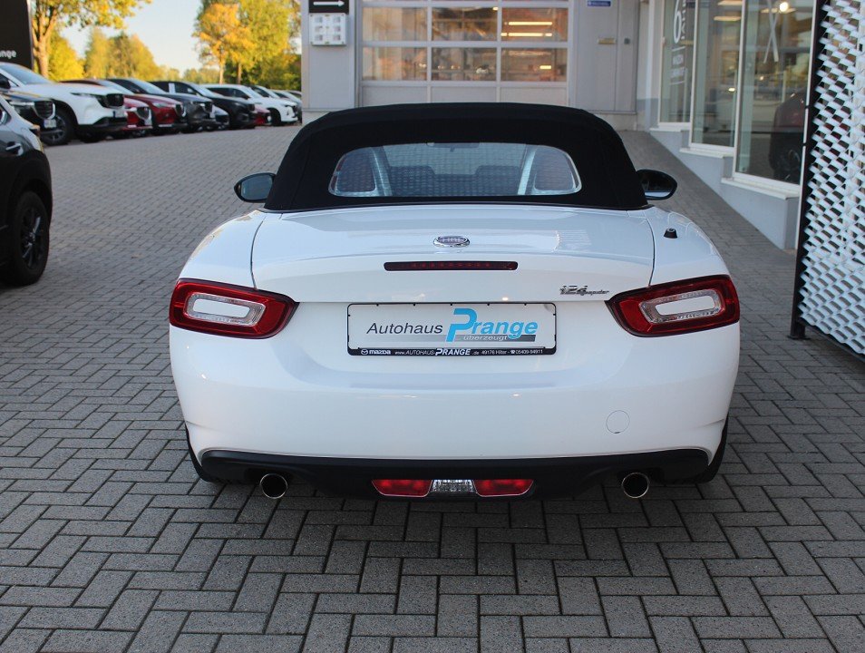 Fahrzeugabbildung Fiat 124 Spider 1.4 MultiAir Turbo Lusso LEDER SHZ ALU KLIMA