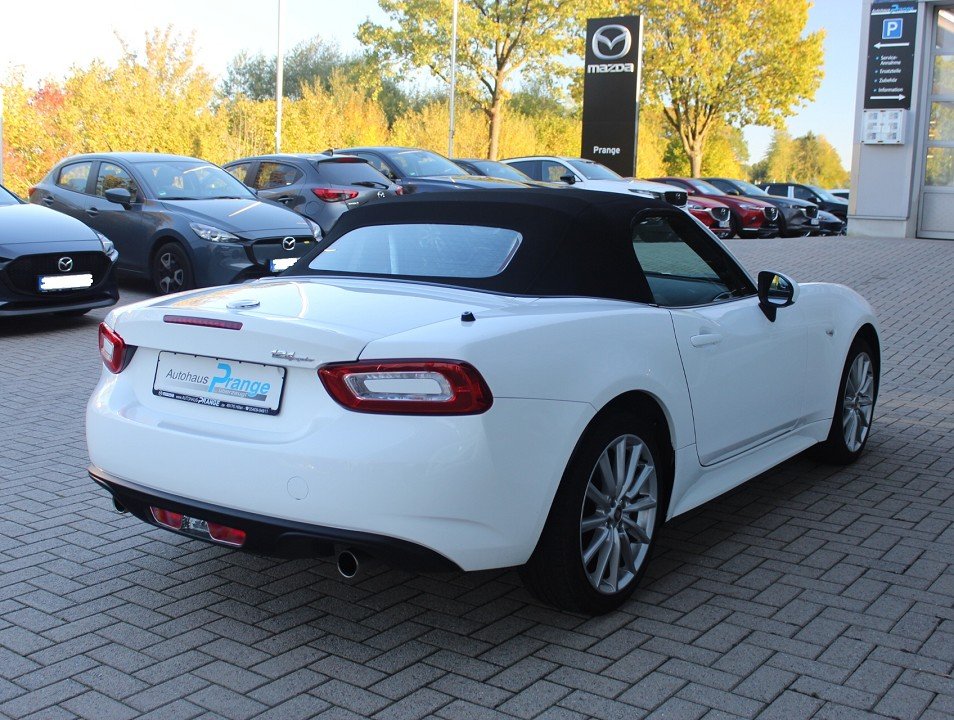 Fahrzeugabbildung Fiat 124 Spider 1.4 MultiAir Turbo Lusso LEDER SHZ ALU KLIMA