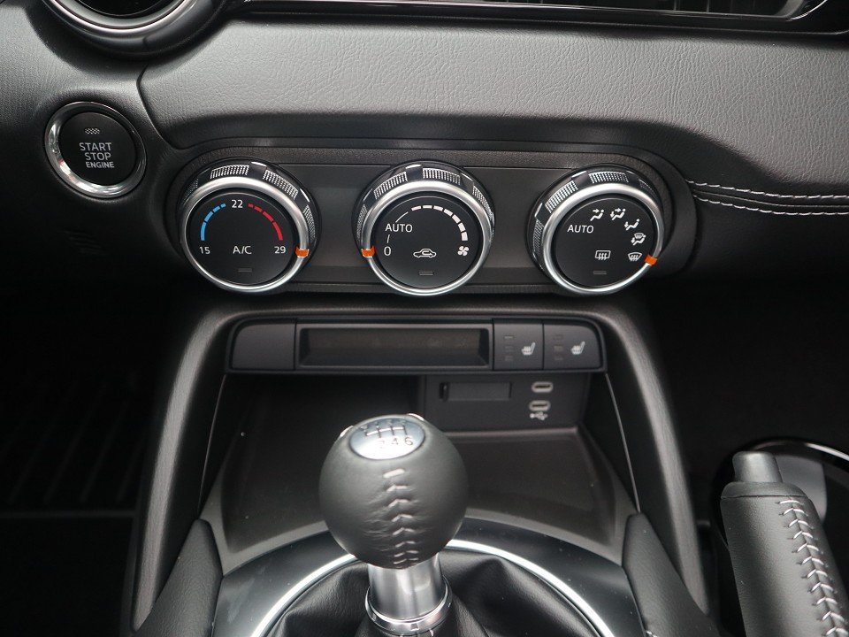 Fahrzeugabbildung Mazda MX-5 2027 G-136 Exclusive-Line LEDER MATRIX BOSE RFK SHZ