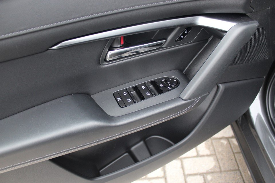 Fahrzeugabbildung Mazda CX-5 G-141 AT Centre-Line *Sofort*Aktion* Teil-Leder HUD SHZ LHZ LogIn