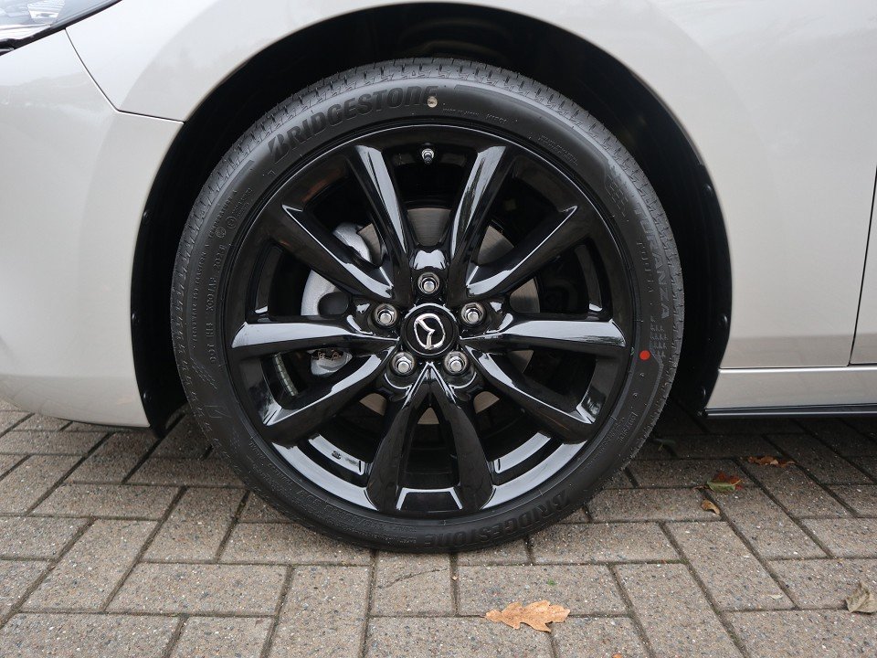 Fahrzeugabbildung Mazda 3 M-Hybrid G-140 Homura *Aktion* NAVI ACAA SHZ HUD RFK VOLL-LED