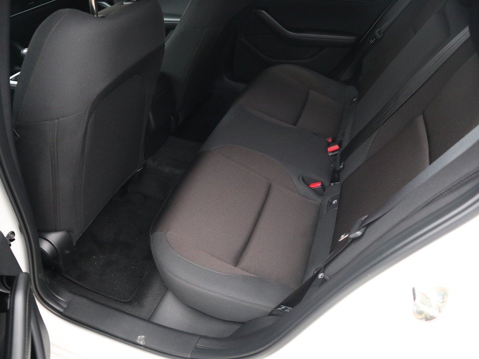 Fahrzeugabbildung Mazda 3 M-Hybrid G-140 Prime-Line *Aktion* NAVI ACAA LED HUD RFK MRCC ALU