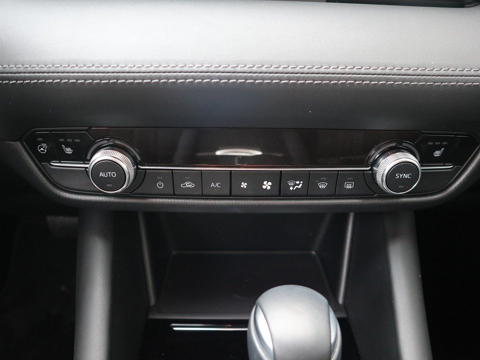 Fahrzeugabbildung Mazda 6 G-194 AT Exclusive-Line *Aktion* Allwetter 360° MATRIX BOSE LogIn