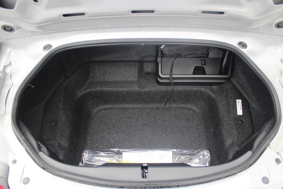 Fahrzeugabbildung Mazda MX-5 RF RHT 2026 G-132 Exclusive-Line LEDER NAVI ACAA BOSE RFK SHZ
