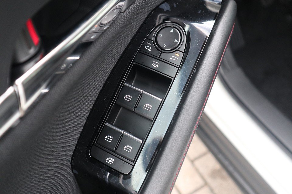 Fahrzeugabbildung Mazda CX-30 2025 M-Hybrid Homura G-140 AT *November-Aktion* NAVI ACAA SHZ HUD RFK VOLL-LED