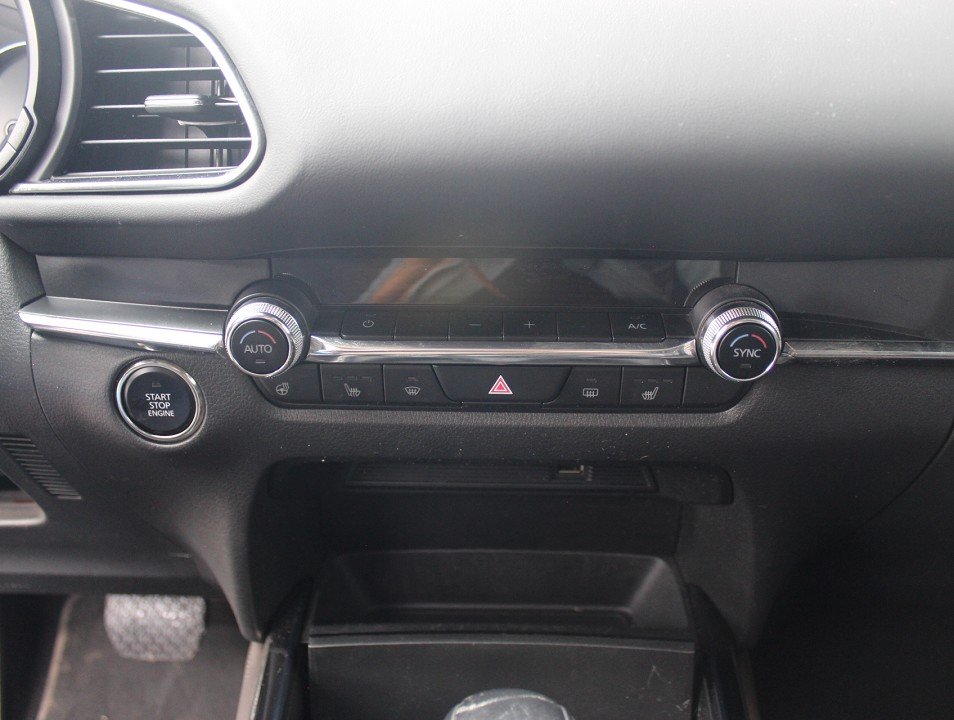 Fahrzeugabbildung Mazda CX-30 M-Hybrid X-180 AWD AT Selection LEDER DES ACT BOSE GSD *AHK* el.Sitzv. MATRIX 360° el.Heck LogIn