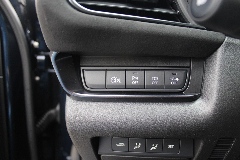 Fahrzeugabbildung Mazda CX-30 M-Hybrid G-140 Nagisa Teil-Leder el.Sitzv. BOSE SHZ RFK
