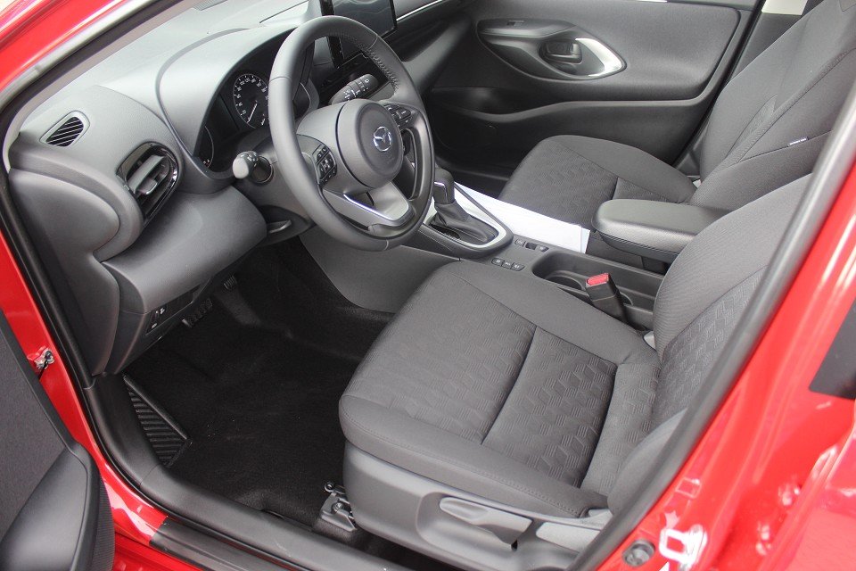 Fahrzeugabbildung Mazda 2 Hybrid 1.5L VVT-i 116 PS CVT Centre-Line *Sofort*Aktion* ACAA RFK MRCC ALU DAB SHZ Bluetooth