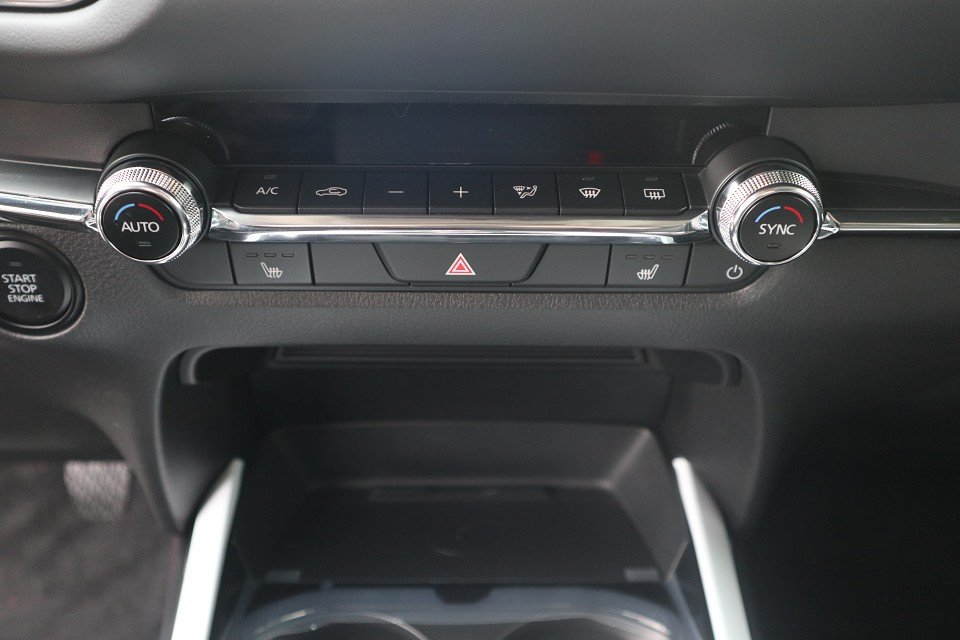 Fahrzeugabbildung Mazda CX-30 2025 M-Hybrid Homura X-186 *Dezember-Aktion* NAVI ACAA SHZ HUD RFK VOLL-LED