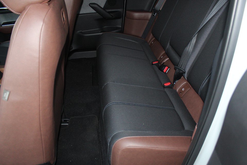 Fahrzeugabbildung Mazda MX-30 EV Advantage Industrial Vintage *3-phasig*Aktion* ELEKTRO NAVI el. Sitzv. SHZ RFK MATRIX