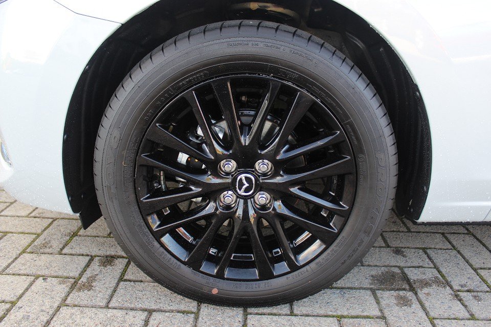 Fahrzeugabbildung Mazda 2 M-Hybrid G-90 Homura SHZ Voll-LED RFK TEMPOMAT BLUETOOTH