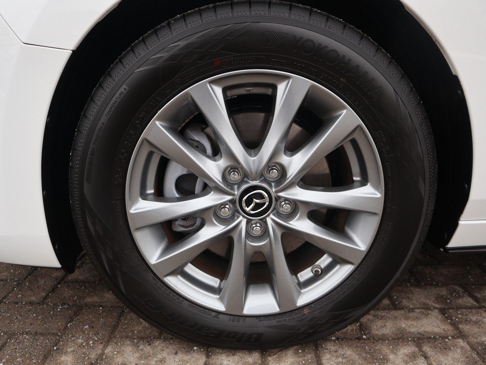 Fahrzeugabbildung Mazda 3 G-140 Prime-Line *Sofort*Aktion* NAVI ACAA HUD RFK MRCC