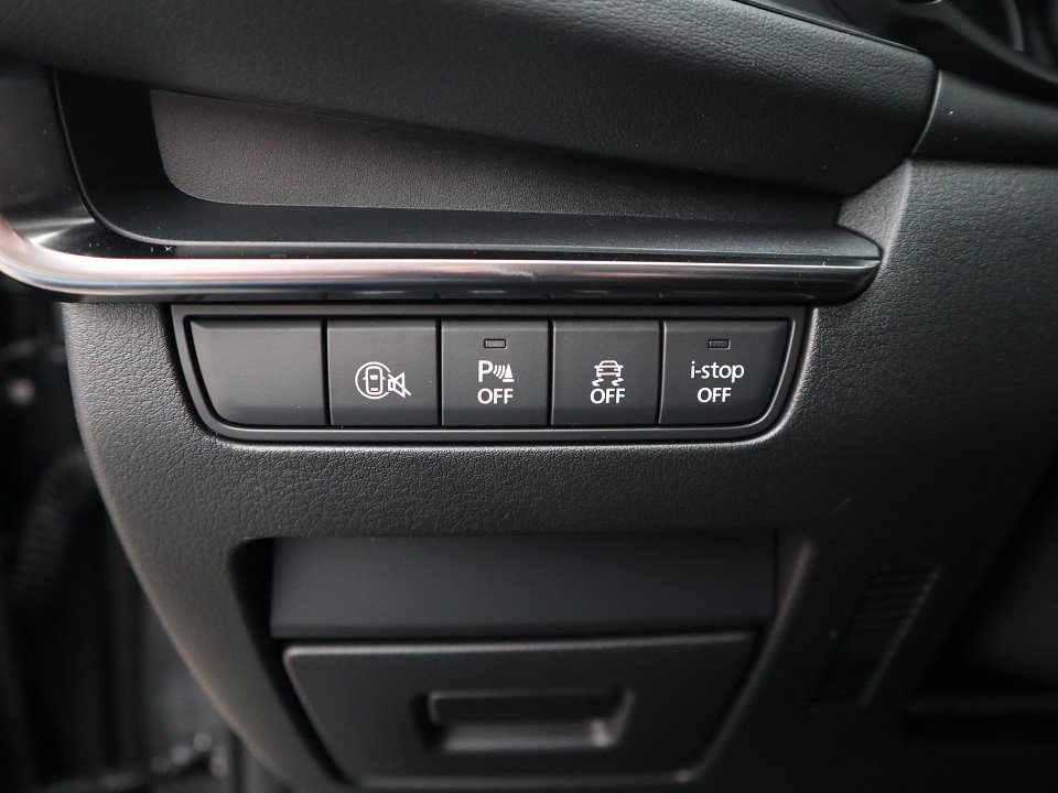 Fahrzeugabbildung Mazda 3 FB M-Hybrid G-140 Centre-Line *Sofort*Aktion* NAVI ACAA SHZ HUD RFK VOLL-LED