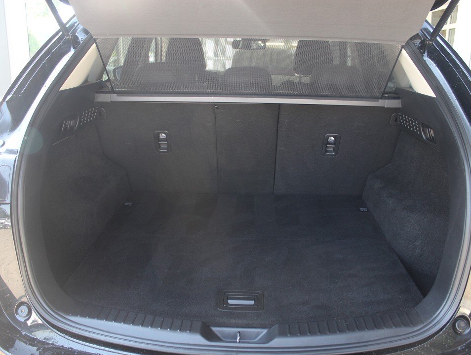 Fahrzeugabbildung Mazda CX-5 D-184 AWD AT Sports-Line LEDER-S GSD *AHK* el.Sitzv. MRCC HUD MATRIX BOSE 360°